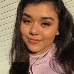 Meet your Posher, Jazmine